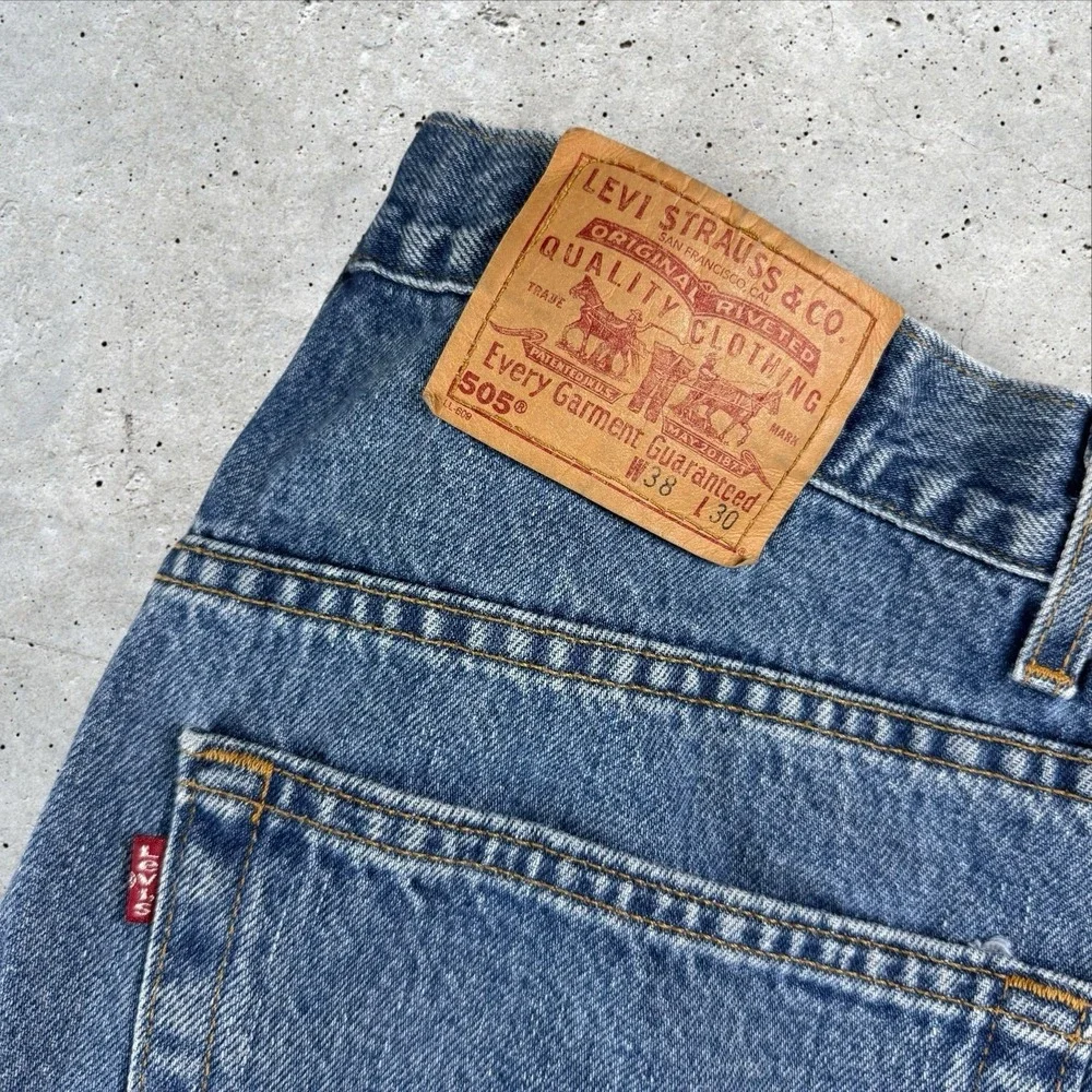 Vintage Levis‎ Jeans Measure 36x30 Blue 505 Reg Straight Fit 90s Distressed USA
